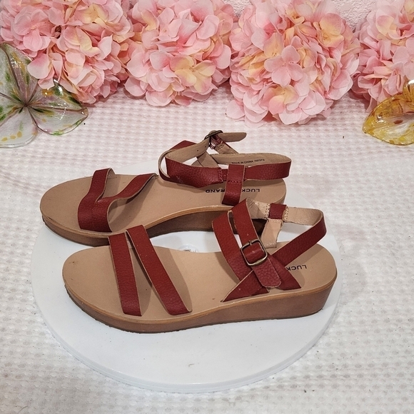 Lucky Brand Leather Cognac Strappy Sandals 7M - Picture 2 of 10